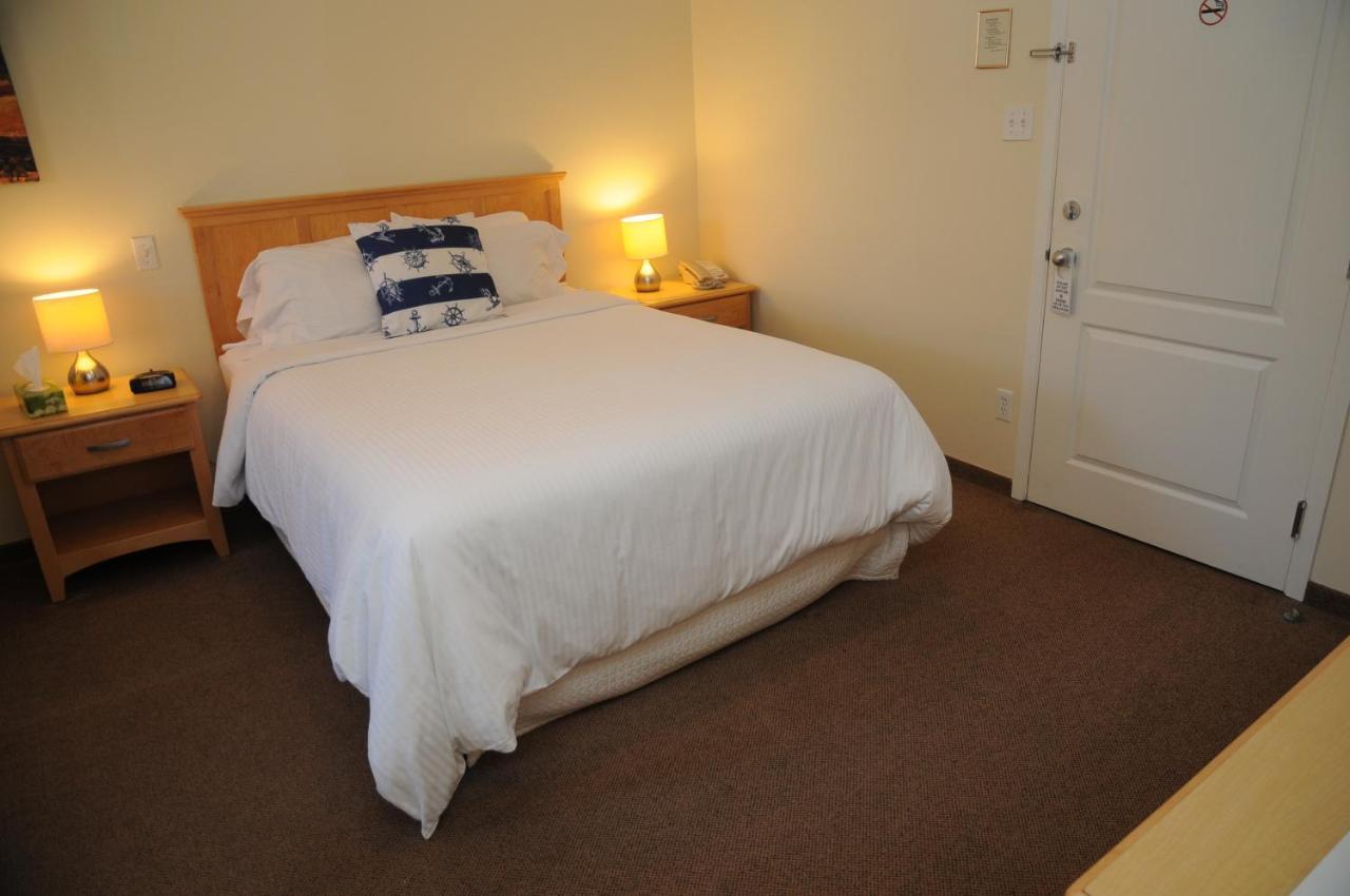 Smugglers Cove Inn 4*